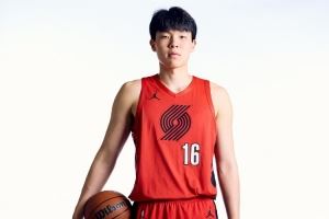 媒体人:斯普利特对杨瀚森很重视 会安排合适节点让小杨上场磨炼
